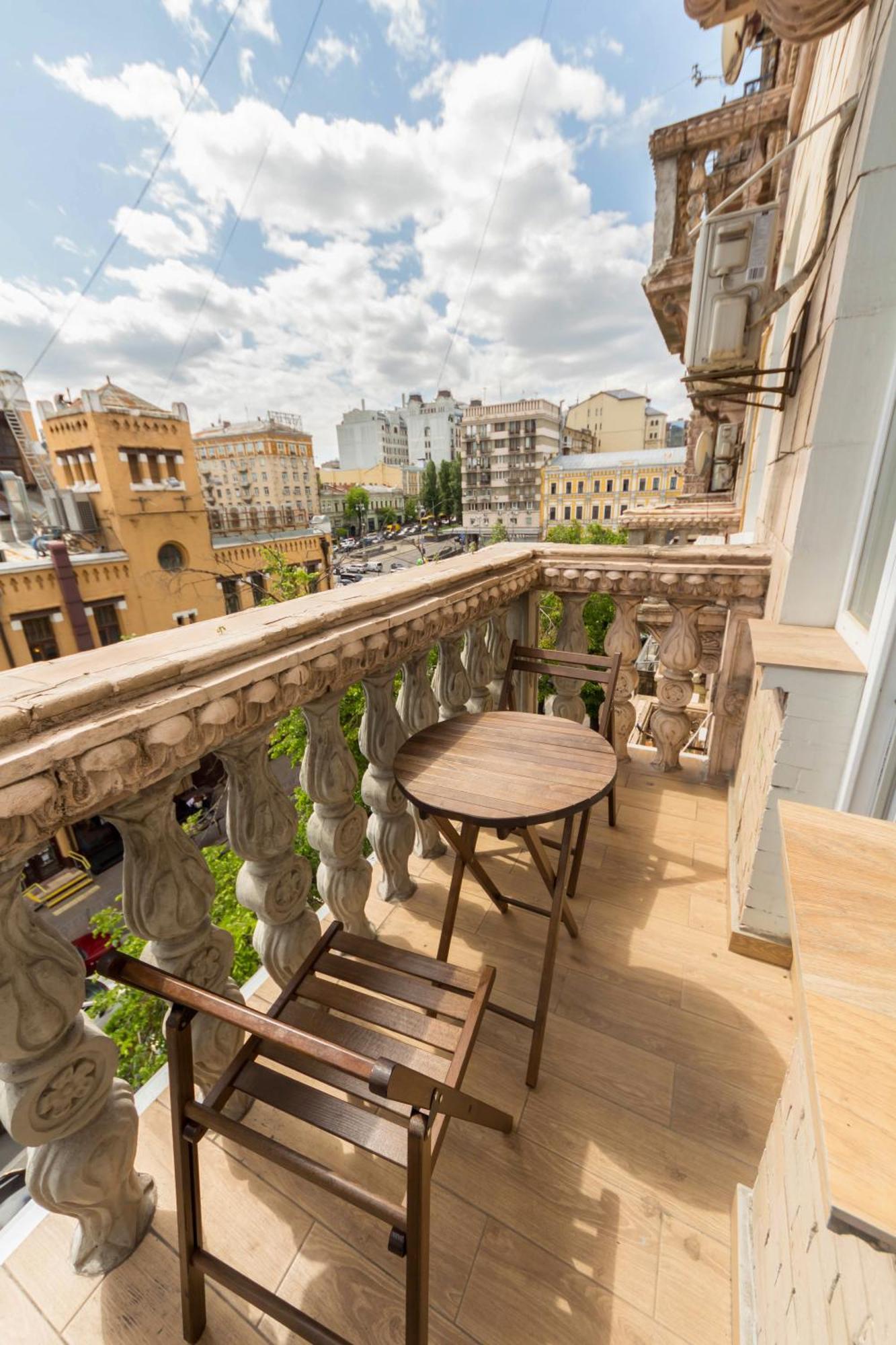 Apartments Near Parus Business Centre Kyiv Exterior foto